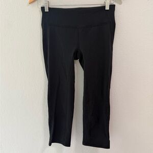 GAP Body Fit Black Capri Leggings Slim Fit